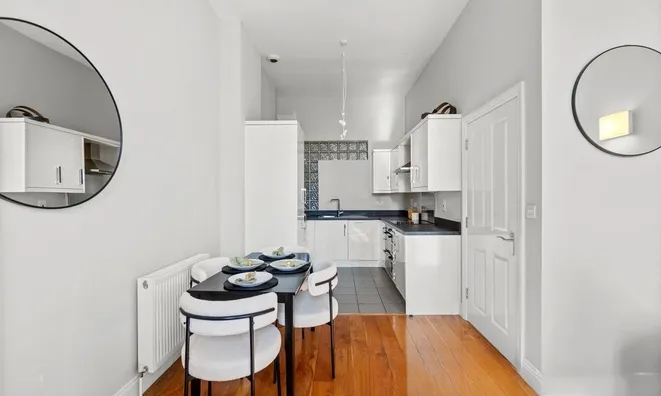 Недвижимость Shortcroft Mead Court, Cooper Road, London.: 15
