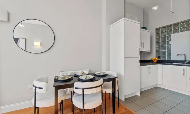 Недвижимость Shortcroft Mead Court, Cooper Road, London.: 16
