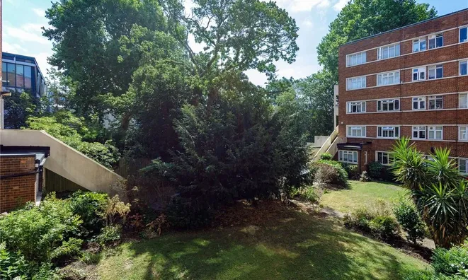 Недвижимость Upper Richmond Road: 4