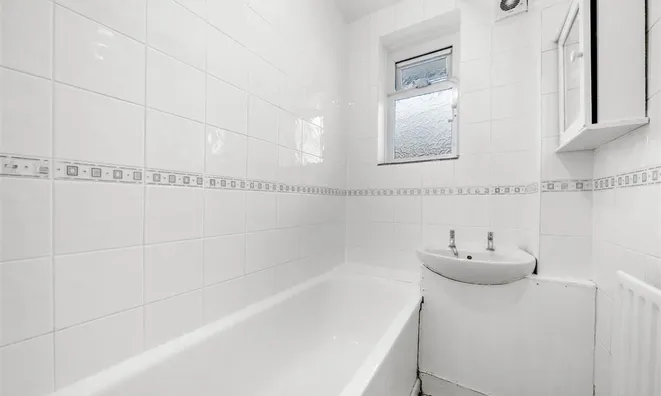 Недвижимость Rogers Estate, Globe Road: 3
