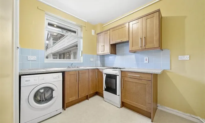 Недвижимость Rogers Estate, Globe Road: 11