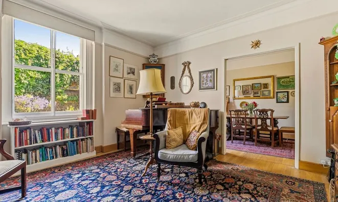 Недвижимость Fawcett Street: 2