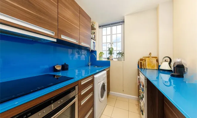 Недвижимость Swan Court, Chelsea Manor Street: 10