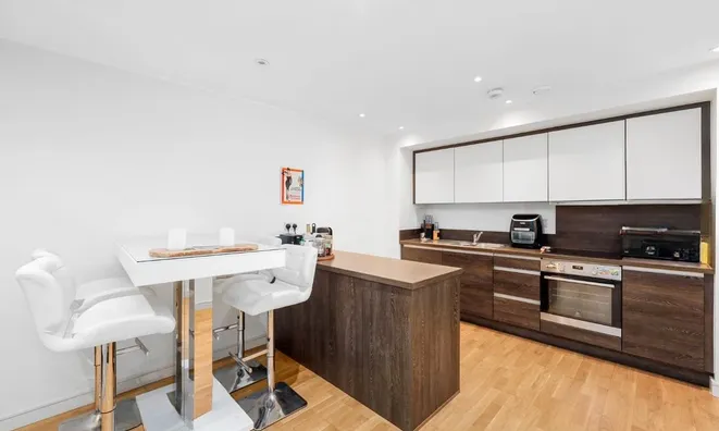 Недвижимость Enterprise Way, Wandsworth: 1