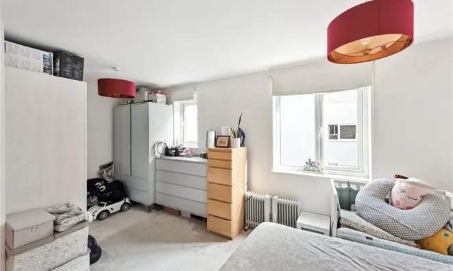Недвижимость Morton Close, London, United Kingdom: 2
