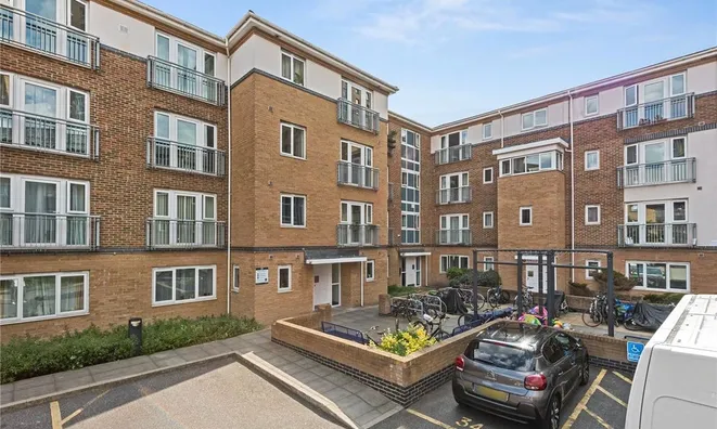 Недвижимость Morton Close, London, United Kingdom: 6