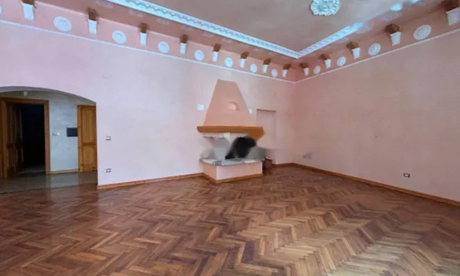 Недвижимость Квартира на ул. Карло Фаветти: 10