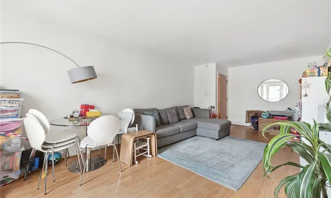 Недвижимость Morton Close, London, United Kingdom: 10
