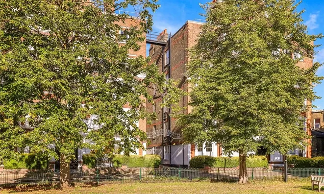 Недвижимость Arlington Park Mansions, Sutton Lane North: 5