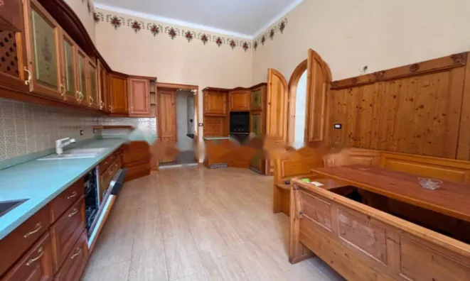 Недвижимость Квартира на ул. Карло Фаветти: 15