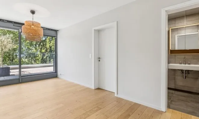 Недвижимость Single house 5 rooms: 3