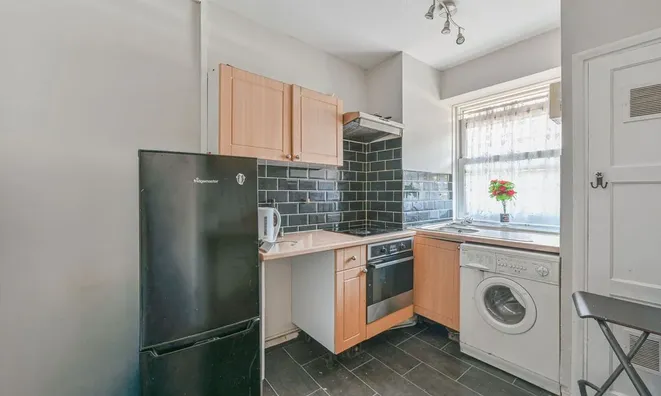 Недвижимость Worsopp Drive, Clapham: 7
