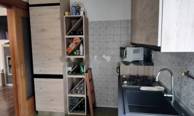 Недвижимость Трехкомнатная квартира центр: 4