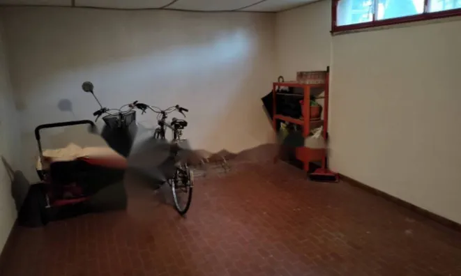 Недвижимость Трехкомнатная квартира центр: 11