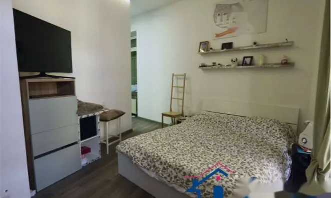 Недвижимость Четырехкомнатная квартира в центре Горизии: 13