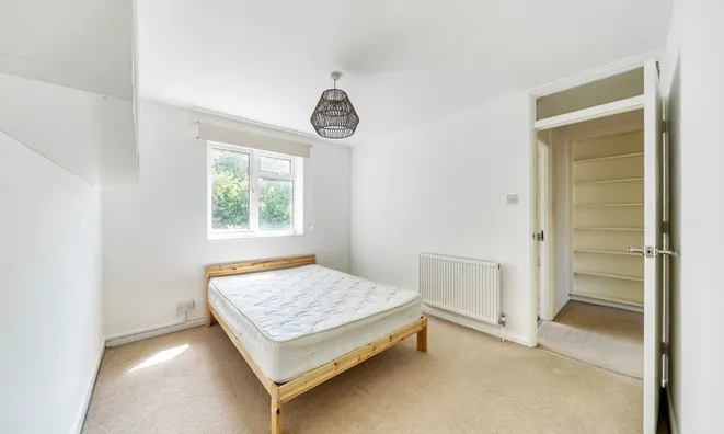 Недвижимость St. Saviours Estate, Southwark: 1