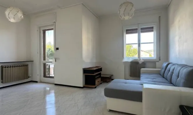 Недвижимость Четырехкомнатная в центре Горице: 4