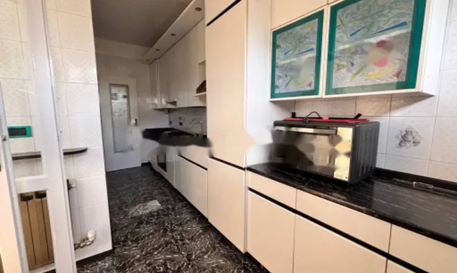 Недвижимость Четырехкомнатная в центре Горице: 11