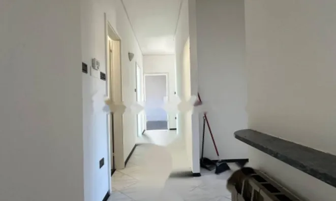 Недвижимость Четырехкомнатная в центре Горице: 14