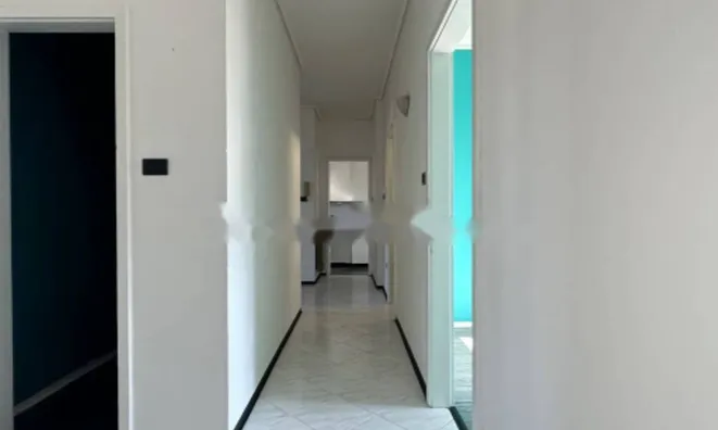 Недвижимость Четырехкомнатная в центре Горице: 28