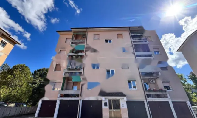 Недвижимость Четырехкомнатная в центре Горице: 30