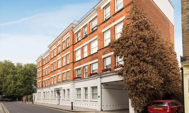 Недвижимость Rectory Chambers, Old Church Street: 4
