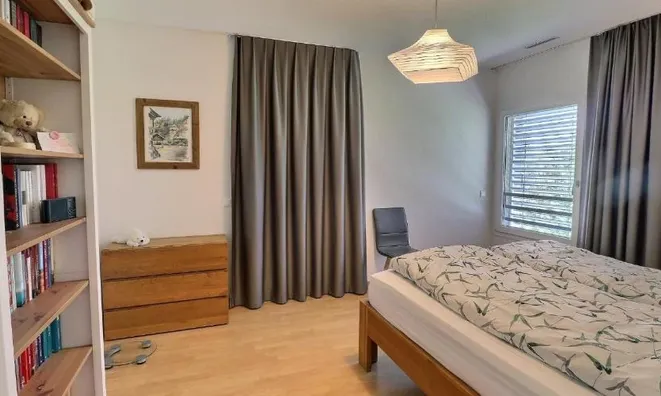 Недвижимость Attic flat 5 rooms: 4