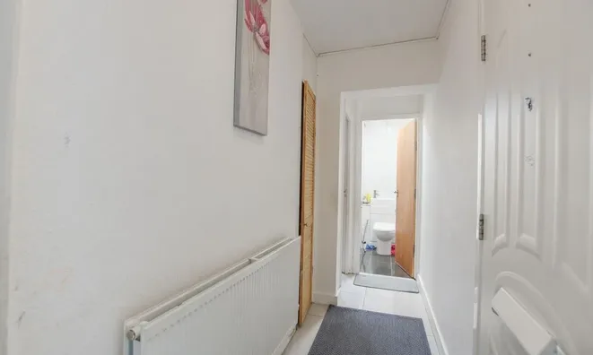 Недвижимость Ainsworth Close: 10