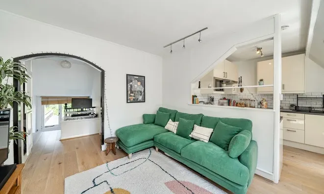 Недвижимость Highgate Hill: 1