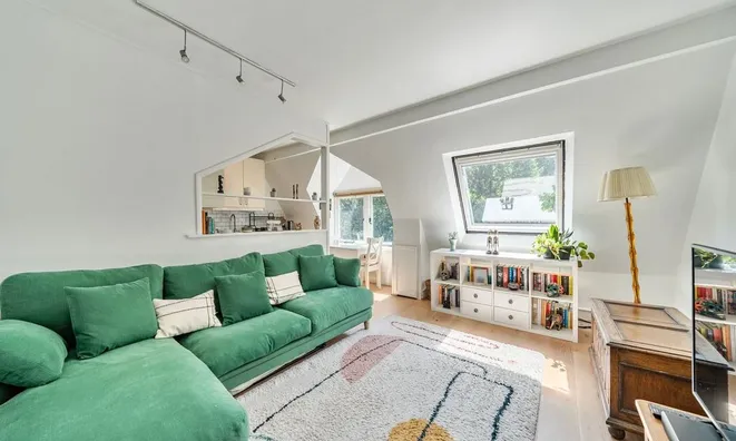 Недвижимость Highgate Hill: 6