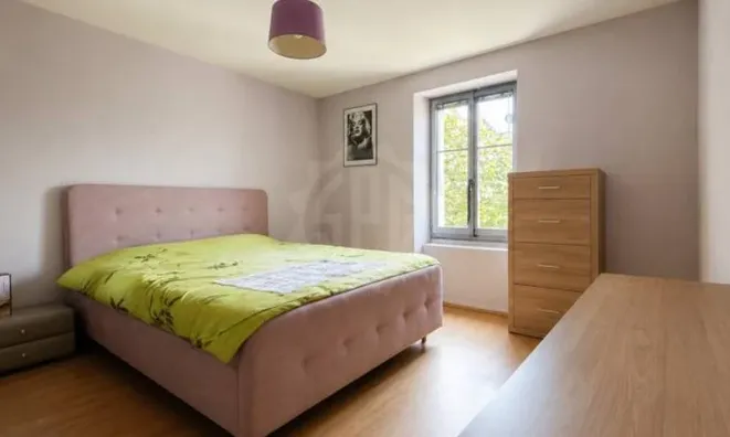 Недвижимость Apartment 5 rooms: 2