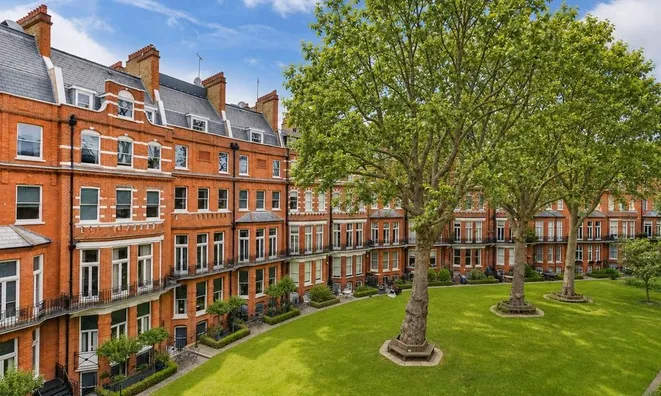 Недвижимость Egerton Gardens: 3