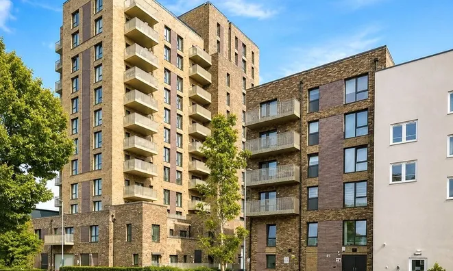Недвижимость Acton Lane: 4