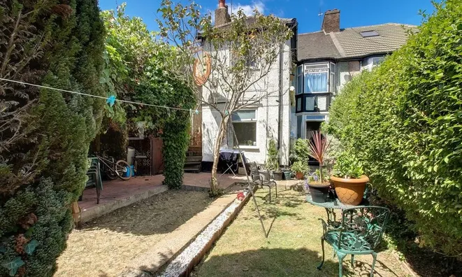 Недвижимость Tanfield Avenue: 3