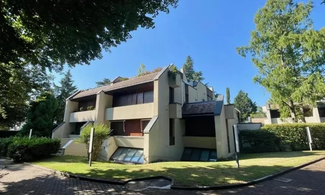 Недвижимость Attic flat 7 rooms: 6