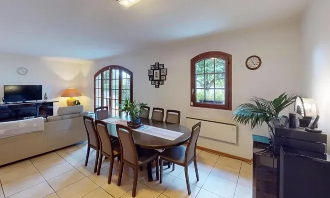 Недвижимость Single house 6 rooms: 2