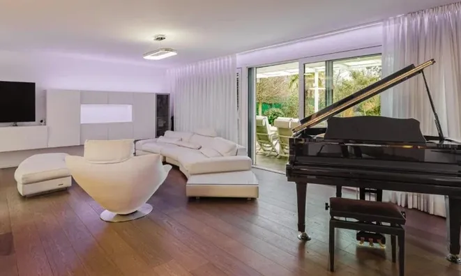 Недвижимость Villa 7 rooms: 1