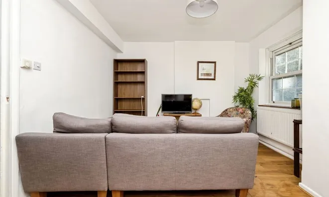 Недвижимость Worsopp Drive, Clapham: 2