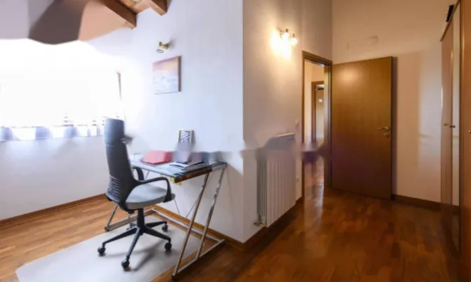 Недвижимость Четырехкомнатная Центр Гориция: 8