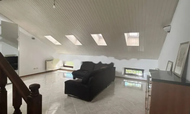 Недвижимость Трехкомнатная квартира в Гориции: 3