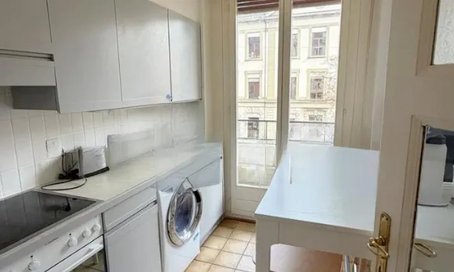Недвижимость Apartment 3 rooms: 3
