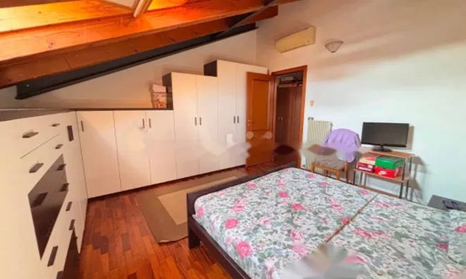 Недвижимость Трёхкомнатная в центре Горице: 15