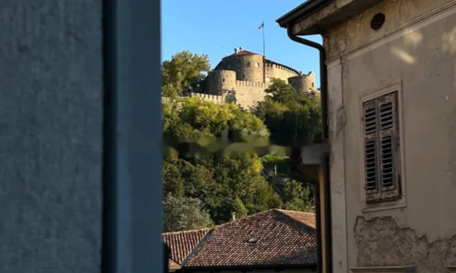 Недвижимость Трехкомнатная квартира в центре Горизии: 6