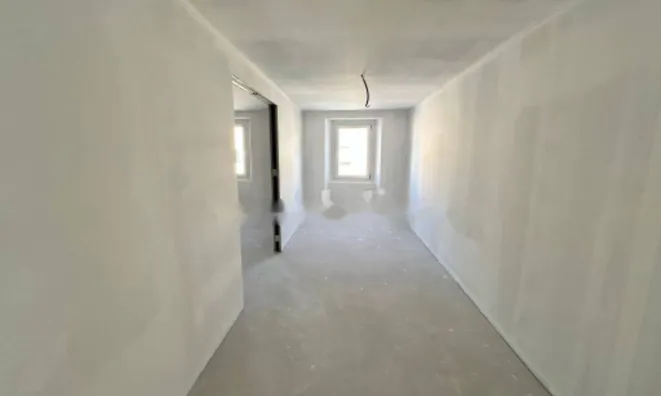 Недвижимость Четырехкомнатная квартира в центре Горицы: 3