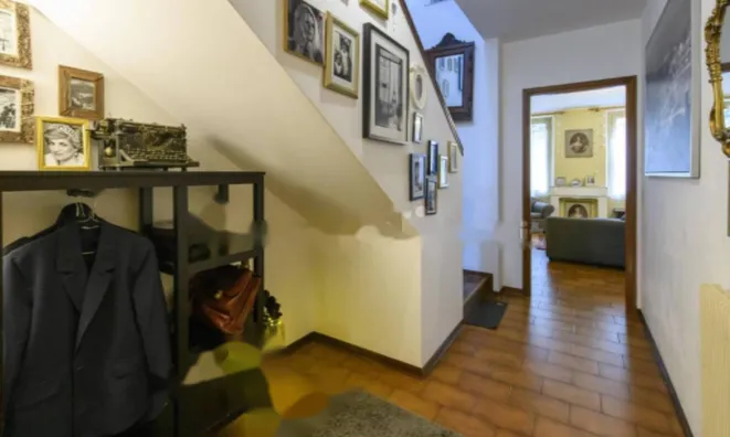 Недвижимость Квартира на площади Томмазео: 3