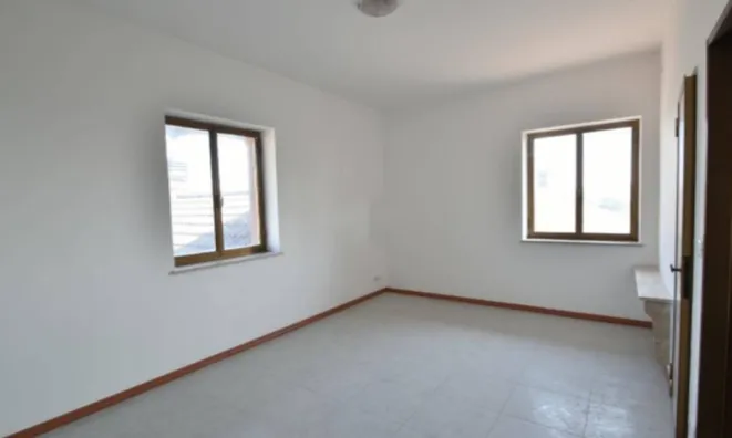 Недвижимость Трёхкомнатная Центр Гориция: 16