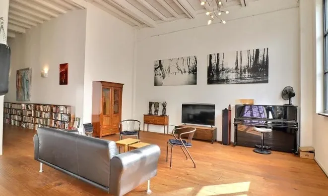 Недвижимость Apartment 6 rooms: 5