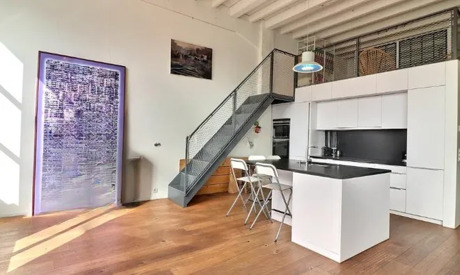 Недвижимость Apartment 6 rooms: 6
