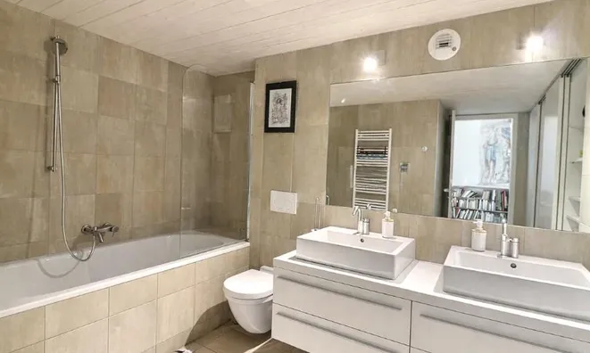 Недвижимость Apartment 6 rooms: 8