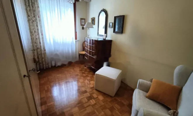 Недвижимость Четырёхкомнатная квартира в центре Гориции: 21